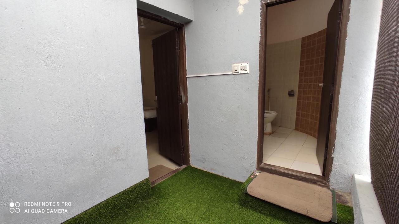 Redstone Villa And Suites Bangalore Exterior foto